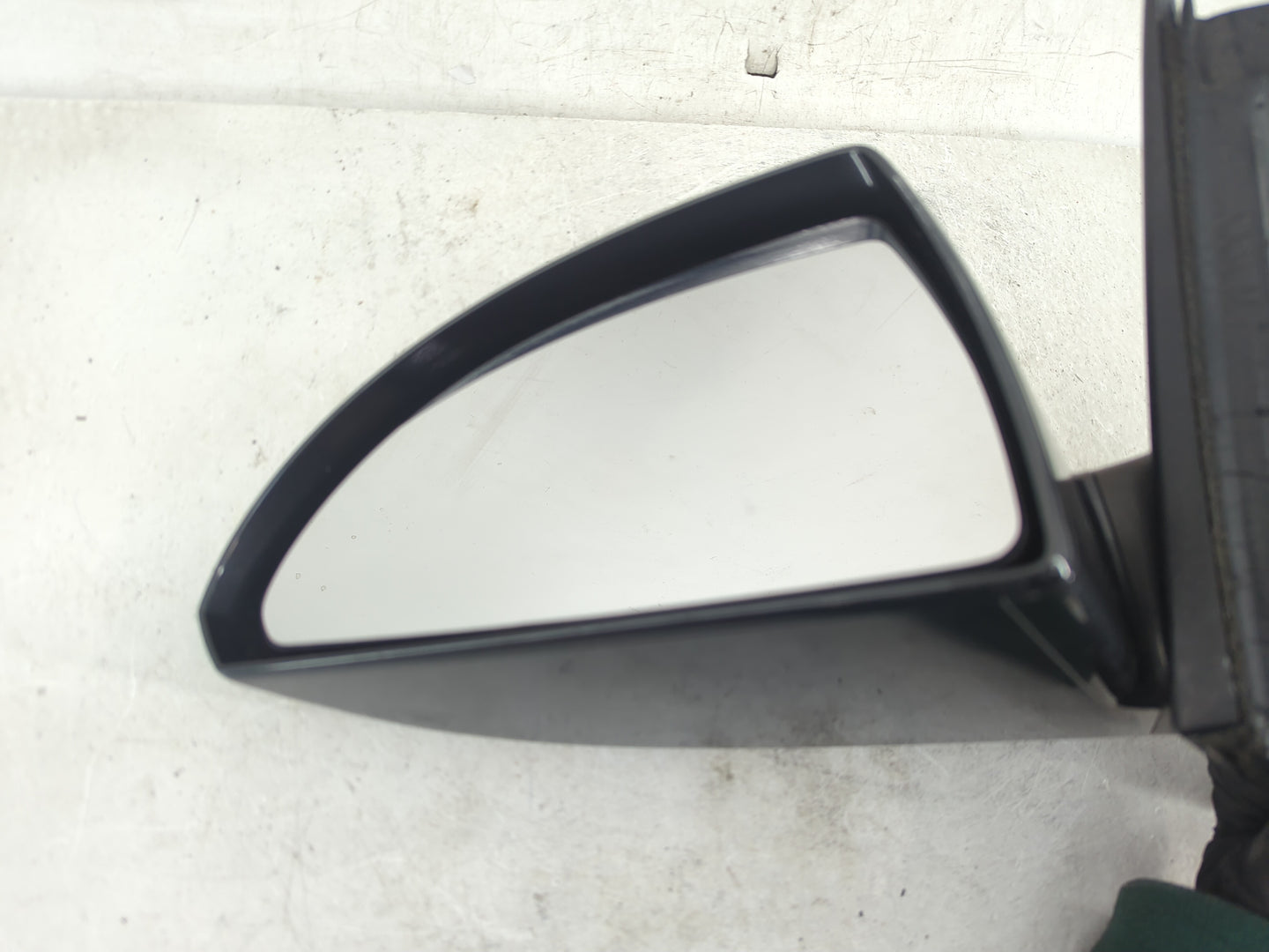 2006-2016 Chevrolet Impala Driver Side View Mirror - Left Door Mirror OEM Used - Oemusedautoparts1.com