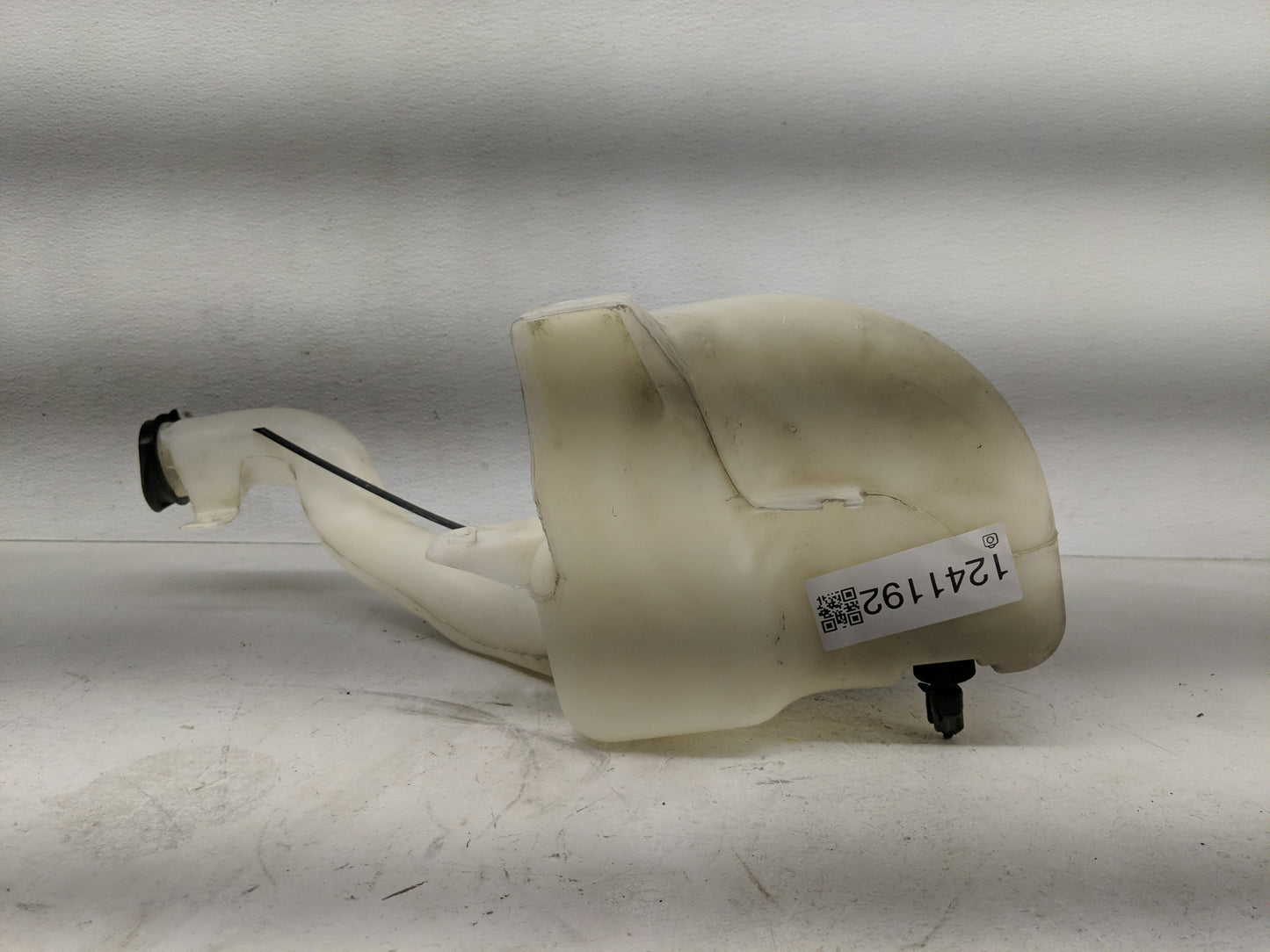 2006-2016 Chevrolet Impala Windshield Washer Fluid Reservoir Bottle Oem - Oemusedautoparts1.com