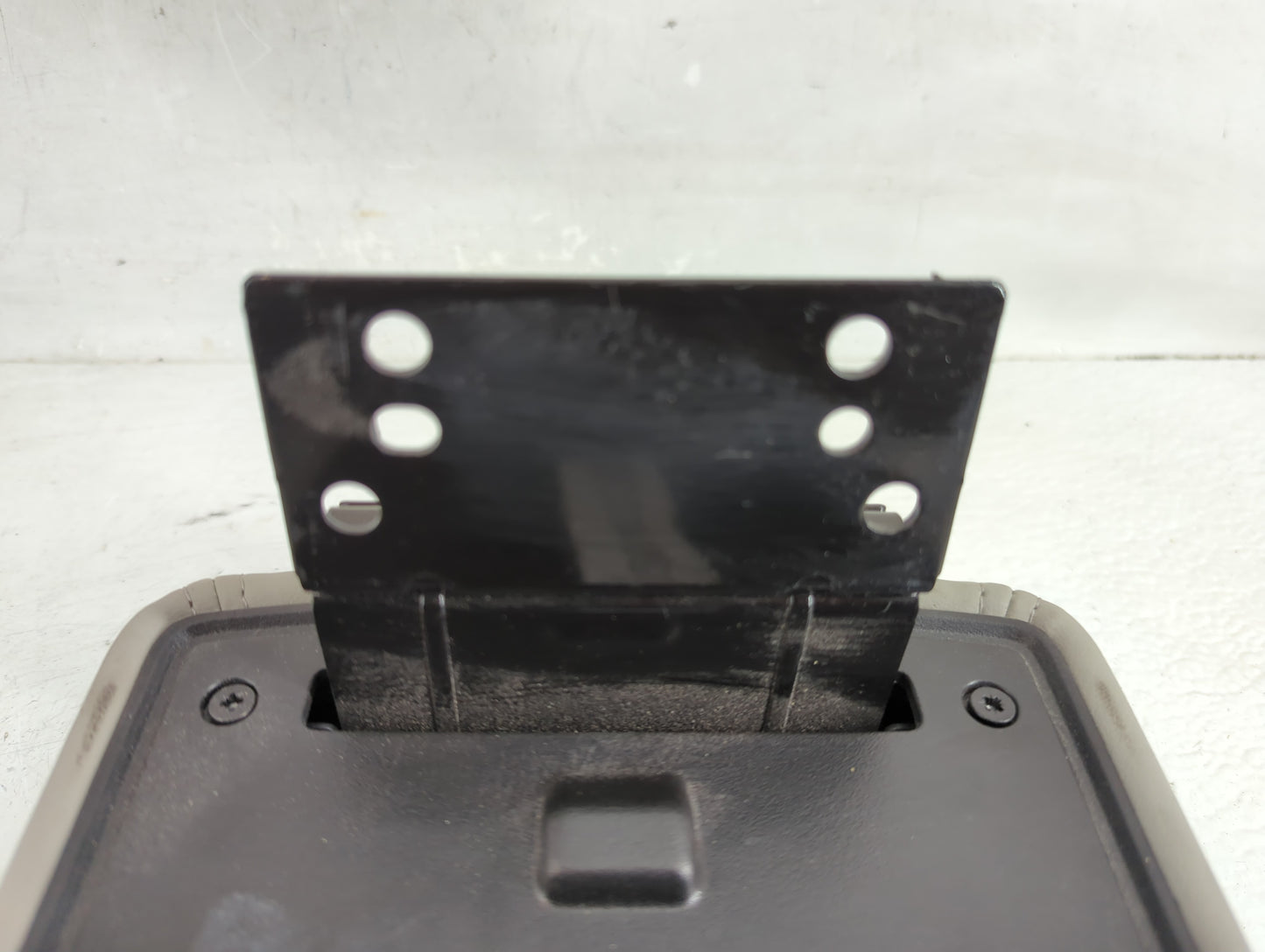 2013 Chevrolet Impala Center Console Armrest Cover Lid P/N:1878851-311N Fits OEM Used Auto Parts - Oemusedautoparts1.com