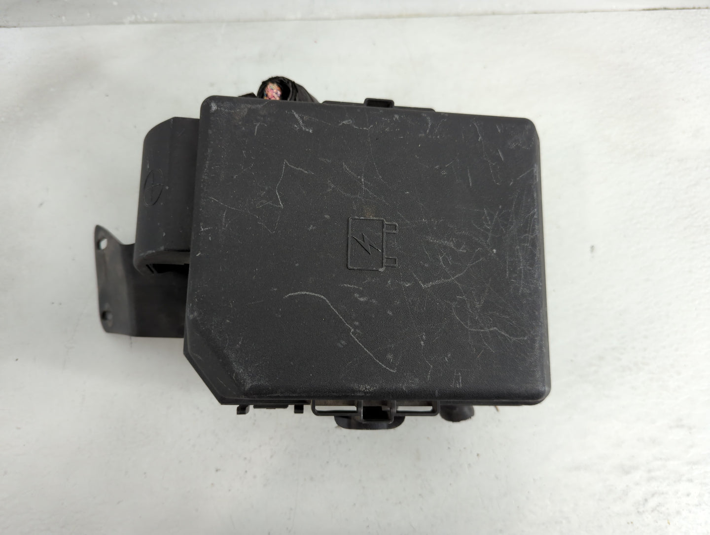 2012-2016 Chevrolet Impala Fusebox Fuse Box Panel Relay Module P/N:13786621-03 Fits Fits 2012 2013 2014 2015 2016 OEM Used A