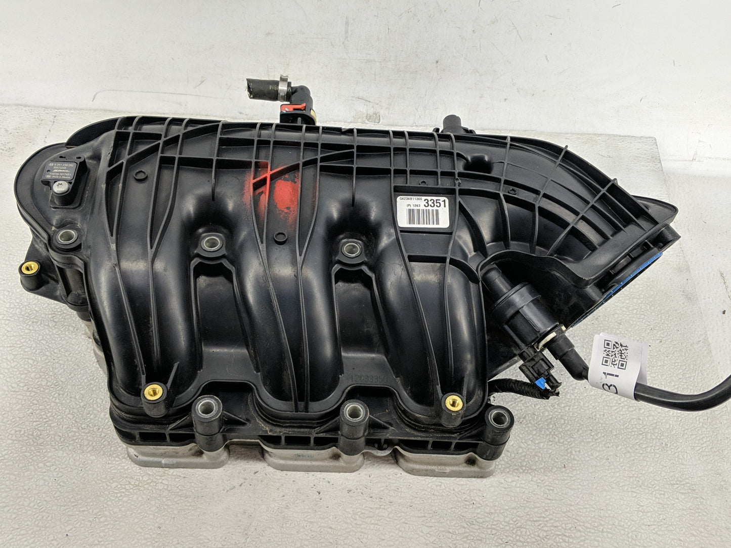 2012-2016 Chevrolet Impala Air Intake Manifold P/N:12633351 12650121 Fits Fits 2012 2013 2014 2015 2016 OEM Used Auto Parts 
