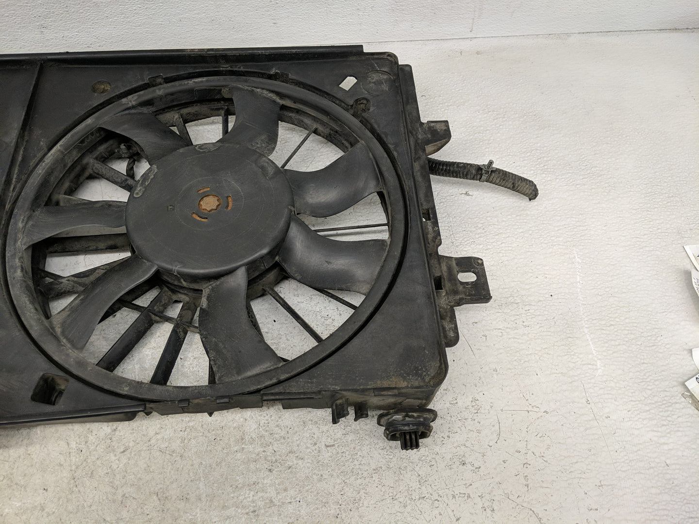 2006-2016 Chevrolet Impala Electric Radiator Cooling Fan Motor Assembly Fits OEM Used Auto Parts - Oemusedautoparts1.com
