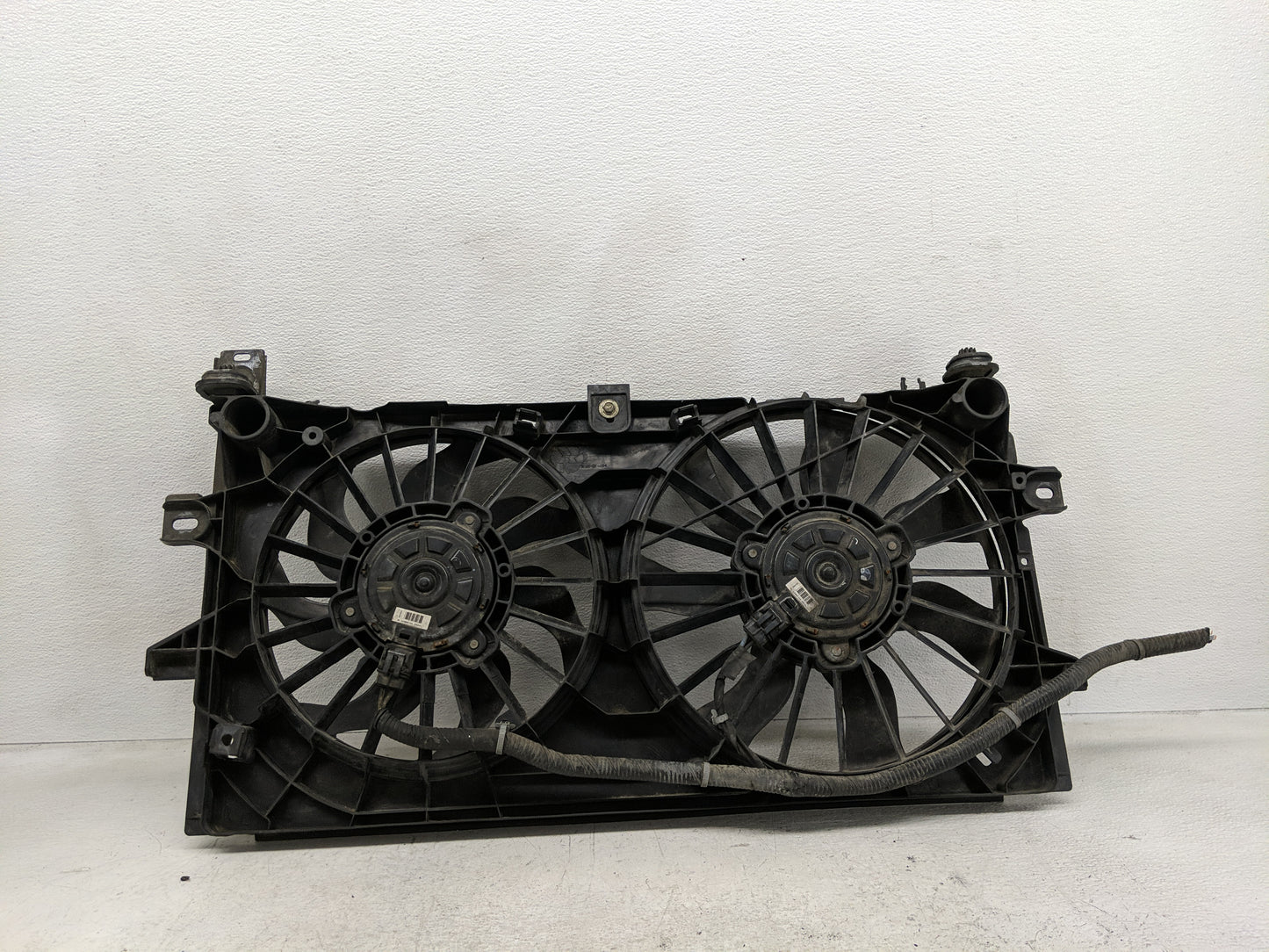 2006-2016 Chevrolet Impala Electric Radiator Cooling Fan Motor Assembly Fits OEM Used Auto Parts - Oemusedautoparts1.com
