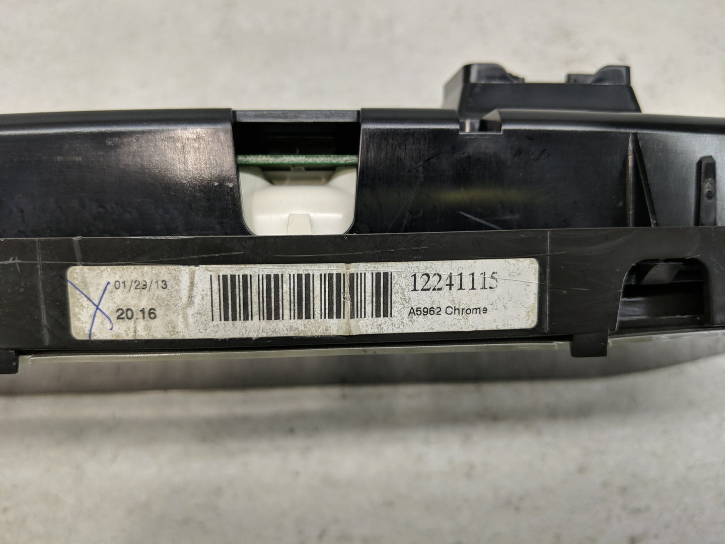 2012-2016 Chevrolet Impala Instrument Cluster Speedometer Gauges P/N:12241115 Fits Fits 2012 2013 2014 2015 2016 OEM Used Au