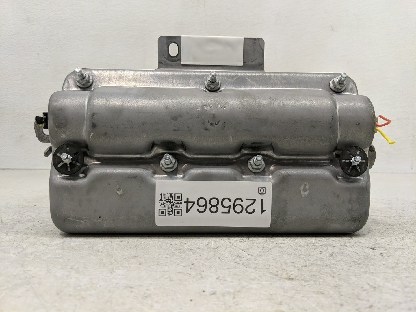 2006-2016 Chevrolet Impala Air Bag Passenger Right Dashboard OEM P/N:30312430 AL953496304F2318 Fits OEM Used Auto Parts - Oe