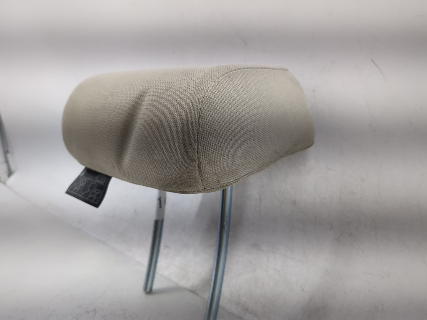 2006-2016 Chevrolet Impala Headrest Head Rest Rear Center Seat Fits Fits 2006 2007 2008 2009 2010 2011 2012 2013 2014 2015 2