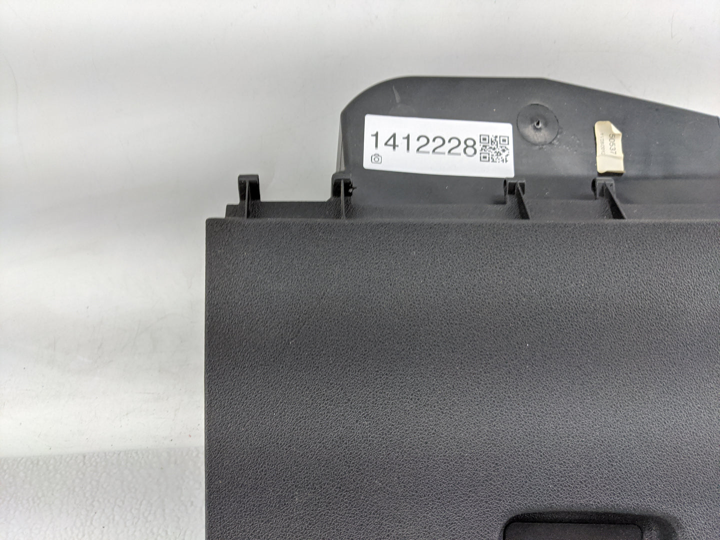 2013 Chevrolet Impala Passenger Glove Box Door Storage Compartment - Oemusedautoparts1.com
