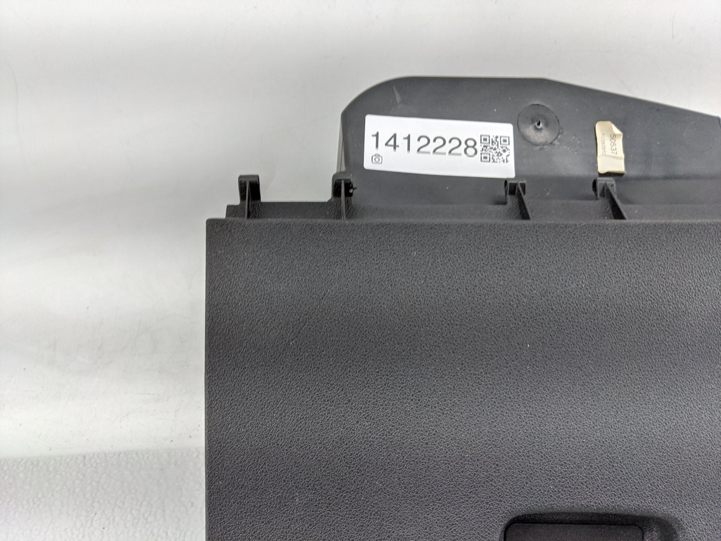 2013 Chevrolet Impala Passenger Glove Box Door Storage Compartment 1412228 - Oemusedautoparts1.com