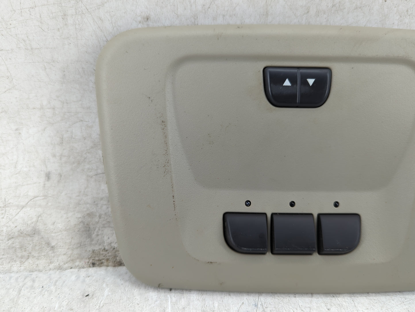 2013 Chevrolet Impala Overhead Roof Console - Oemusedautoparts1.com