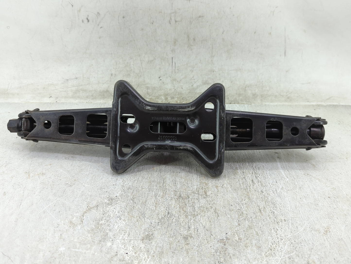 2013 Chevrolet Impala Spare Scissor Car Jack - Oemusedautoparts1.com