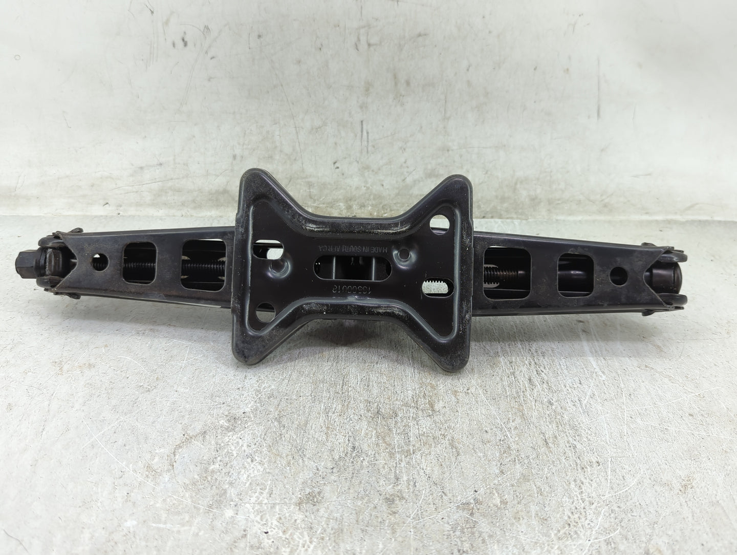 2013 Chevrolet Impala Spare Scissor Car Jack - Oemusedautoparts1.com