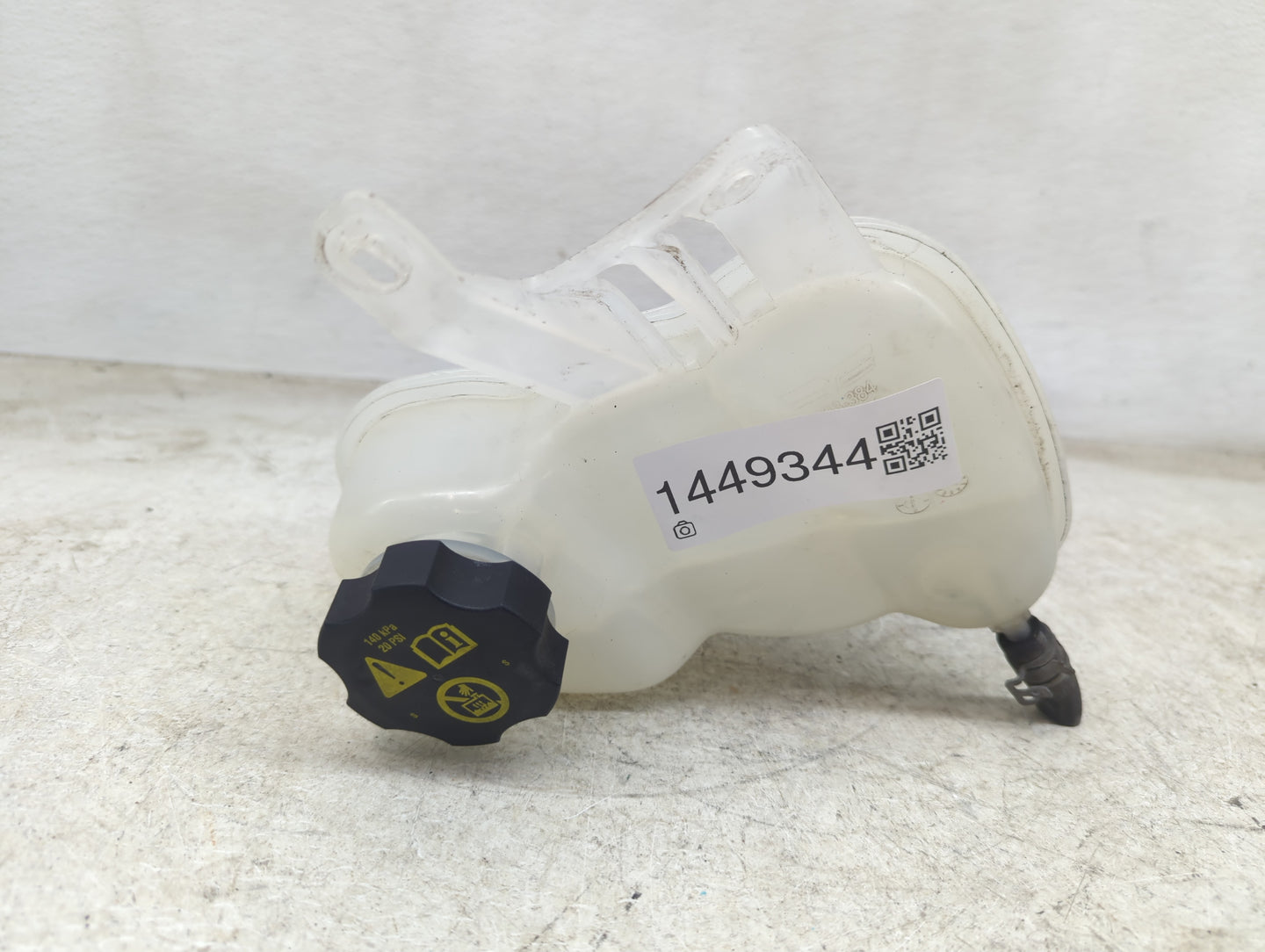 2012 Chevrolet Impala Radiator Coolant Overflow Expansion Tank Bottle 1449344 - Oemusedautoparts1.com