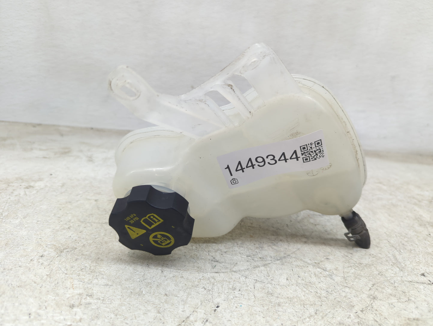 2012 Chevrolet Impala Radiator Coolant Overflow Expansion Tank Bottle 1449344 - Oemusedautoparts1.com