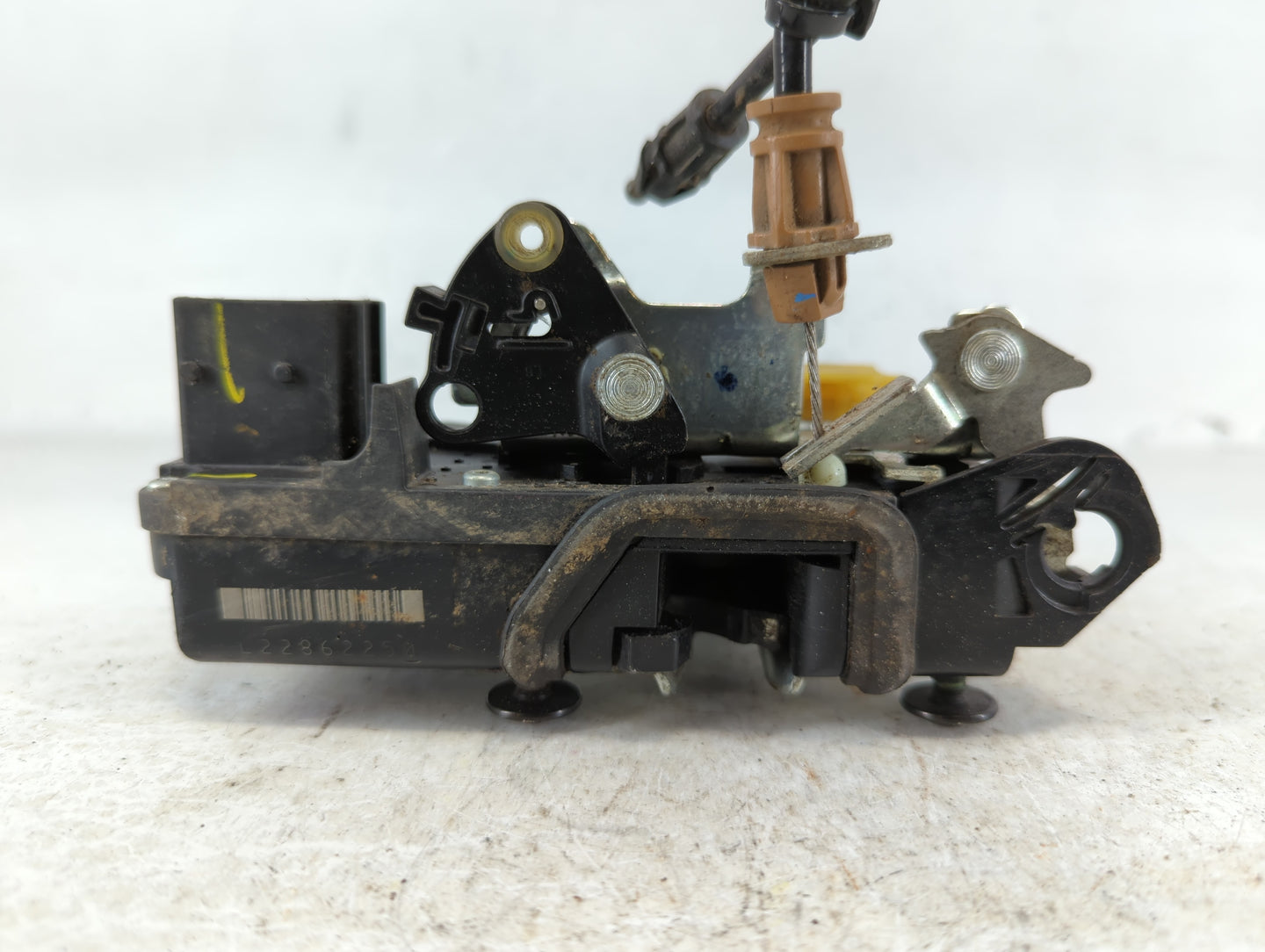 2013 Chevrolet Impala Front Door Latch - Oemusedautoparts1.com