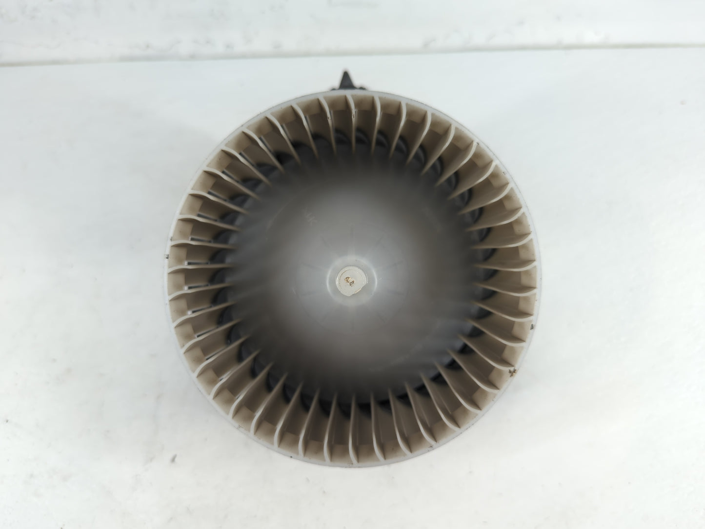 2012-2016 Chevrolet Impala Rear Heater AC Blower Motor P/N:16456506 Fits Fits 2012 2013 2014 2015 2016 OEM Used Auto Parts -