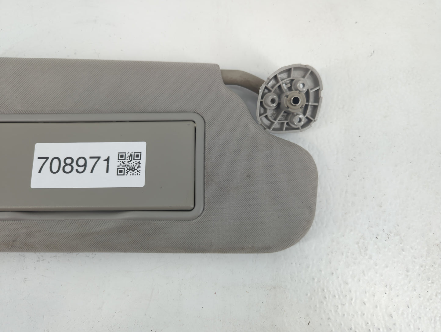 2006-2016 Chevrolet Impala Sun Visor Shade Replacement Passenger Right Mirror Fits OEM Used Auto Parts - Oemusedautoparts1.c