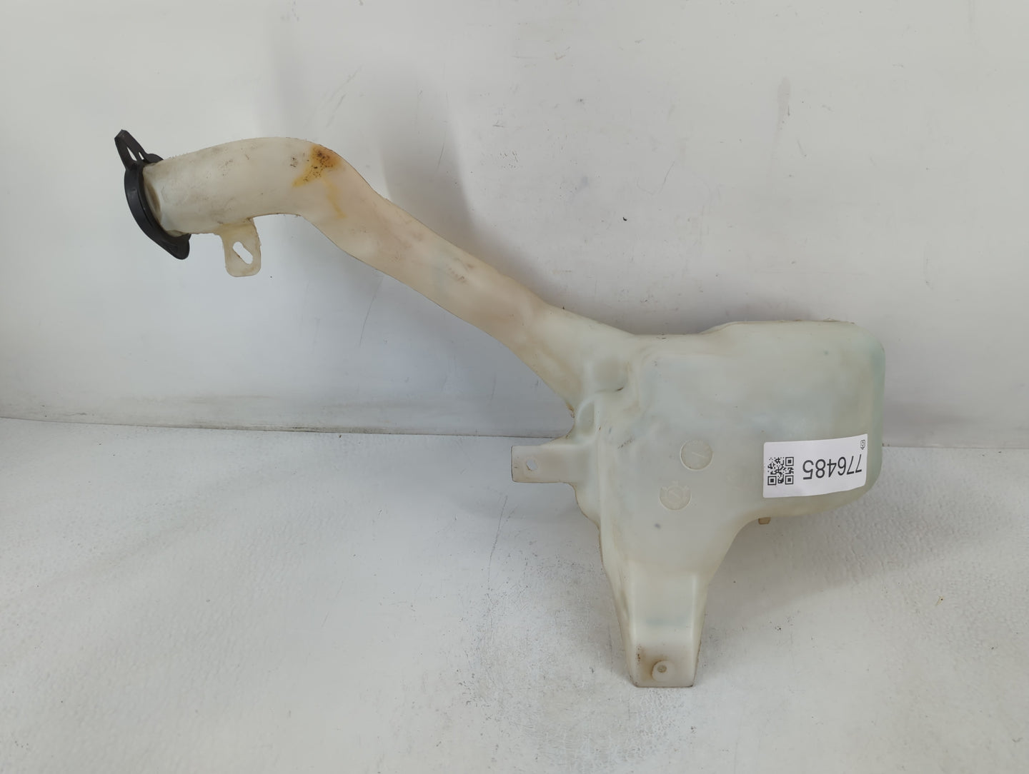 2006-2016 Chevrolet Impala Windshield Washer Fluid Reservoir Bottle Oem - Oemusedautoparts1.com