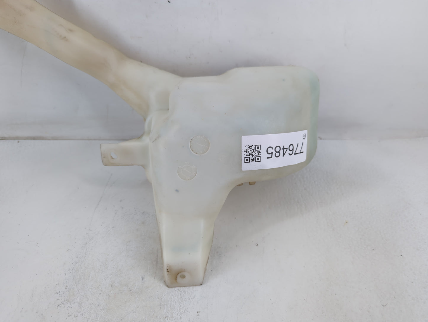 2006-2016 Chevrolet Impala Windshield Washer Fluid Reservoir Bottle Oem - Oemusedautoparts1.com