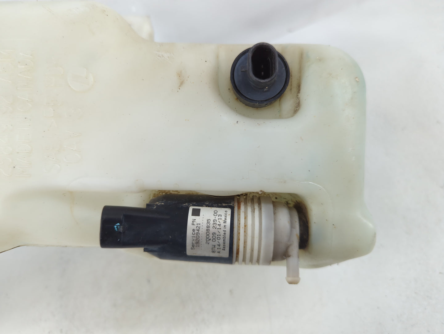 2006-2016 Chevrolet Impala Windshield Washer Fluid Reservoir Bottle Oem - Oemusedautoparts1.com