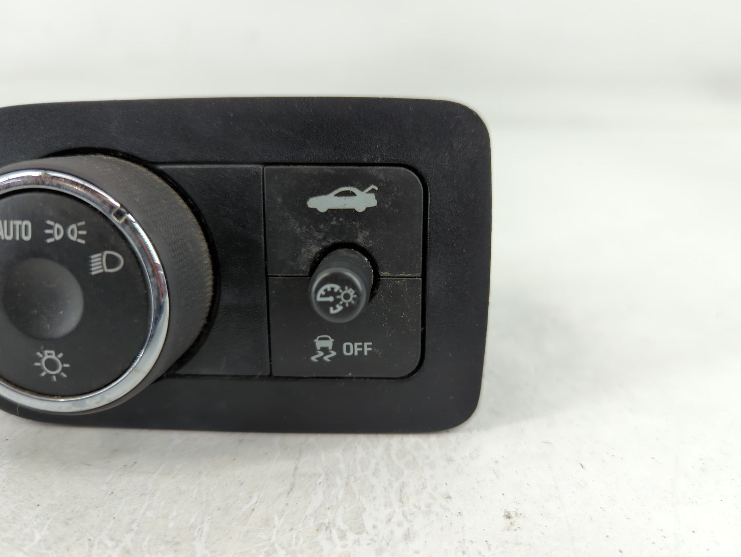2013 Chevrolet Impala Headlight Lamp Control Switch - Oemusedautoparts1.com