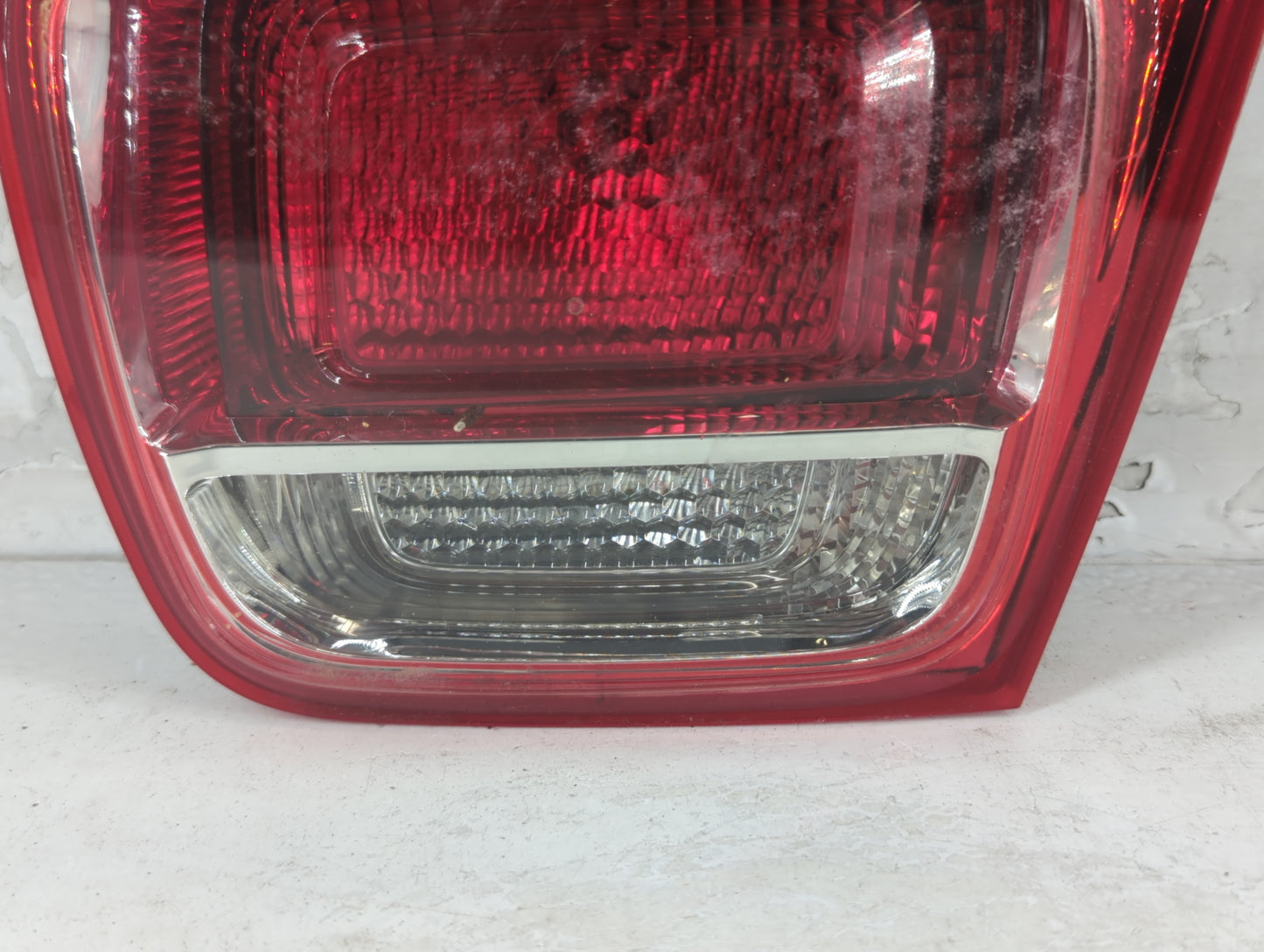 2013-2016 Chevrolet Malibu Tail Light Assembly Passenger Right OEM P/N:22907312 Fits Fits 2013 2014 2015 2016 OEM Used Auto 