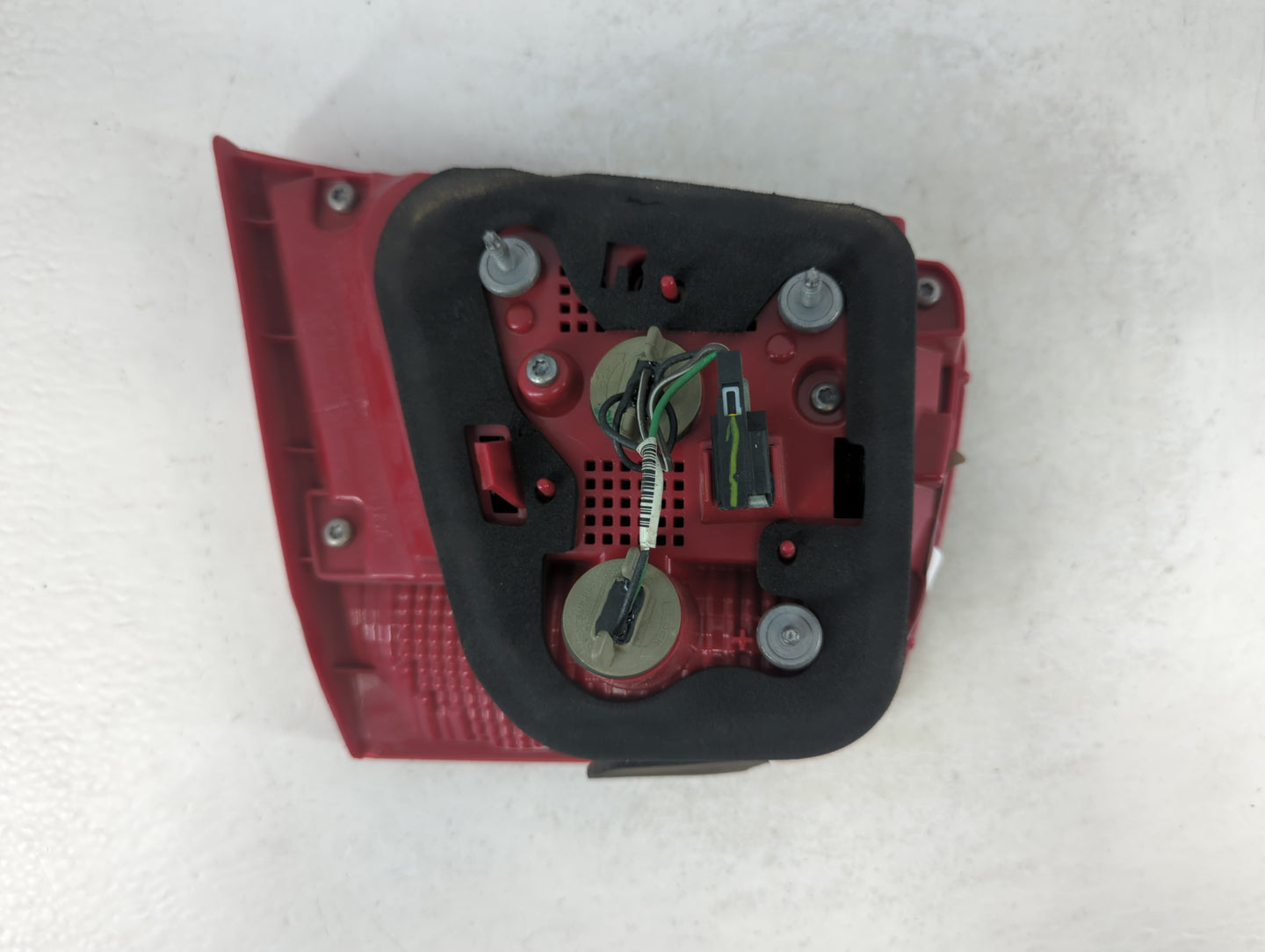 2013-2016 Chevrolet Malibu Tail Light Assembly Passenger Right OEM P/N:22907312 Fits Fits 2013 2014 2015 2016 OEM Used Auto 