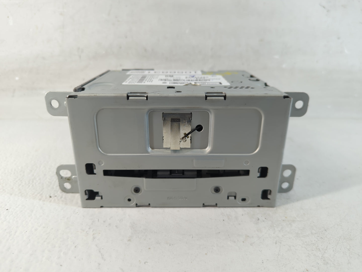 2013 Chevrolet Malibu Radio AM FM Cd Player Receiver Replacement P/N:22925286 Fits OEM Used Auto Parts - Oemusedautoparts1.c