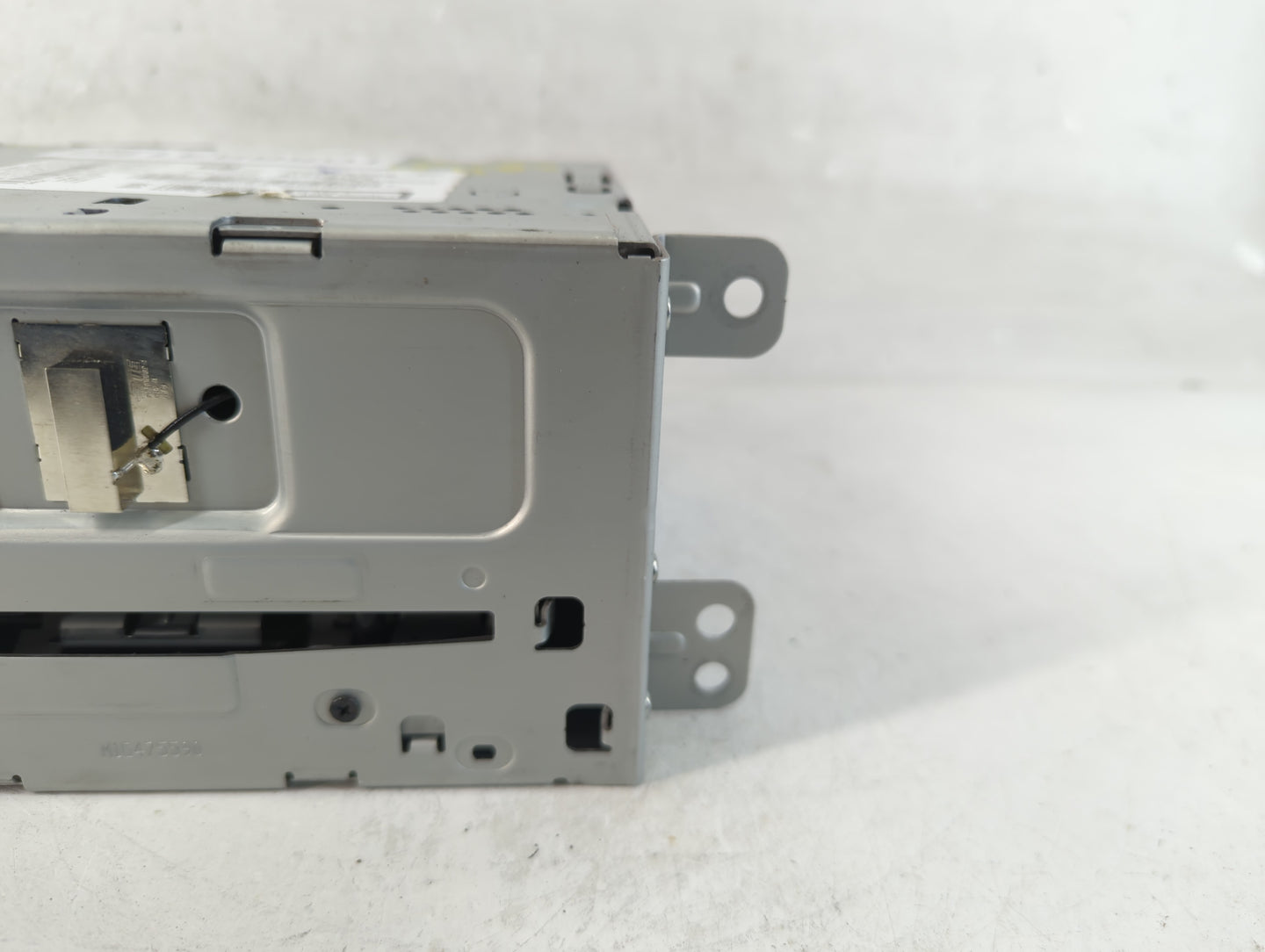 2013 Chevrolet Malibu Radio AM FM Cd Player Receiver Replacement P/N:22925286 Fits OEM Used Auto Parts - Oemusedautoparts1.c