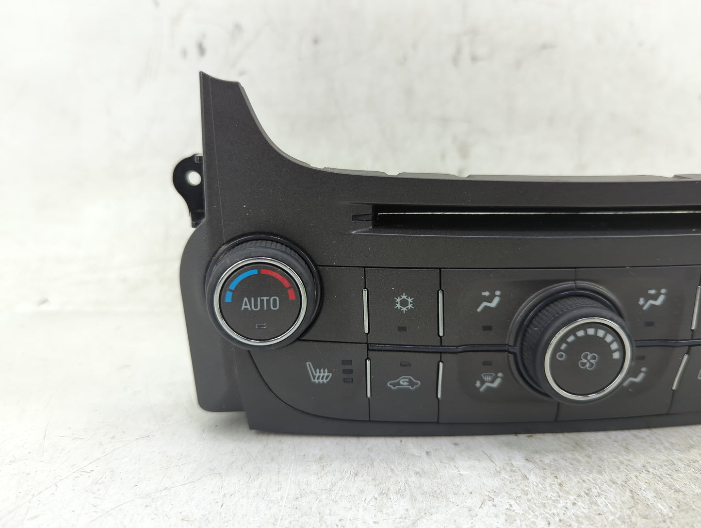 2013 Chevrolet Malibu Climate Control Module Temperature AC/Heater Replacement P/N:545290509 22854786 Fits OEM Used Auto Par