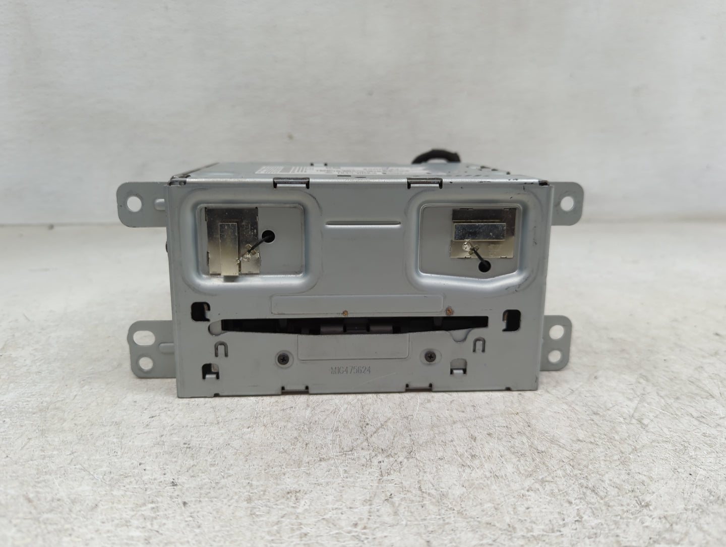 2013 Chevrolet Malibu Radio AM FM Cd Player Receiver Replacement P/N:22965236 Fits OEM Used Auto Parts - Oemusedautoparts1.c