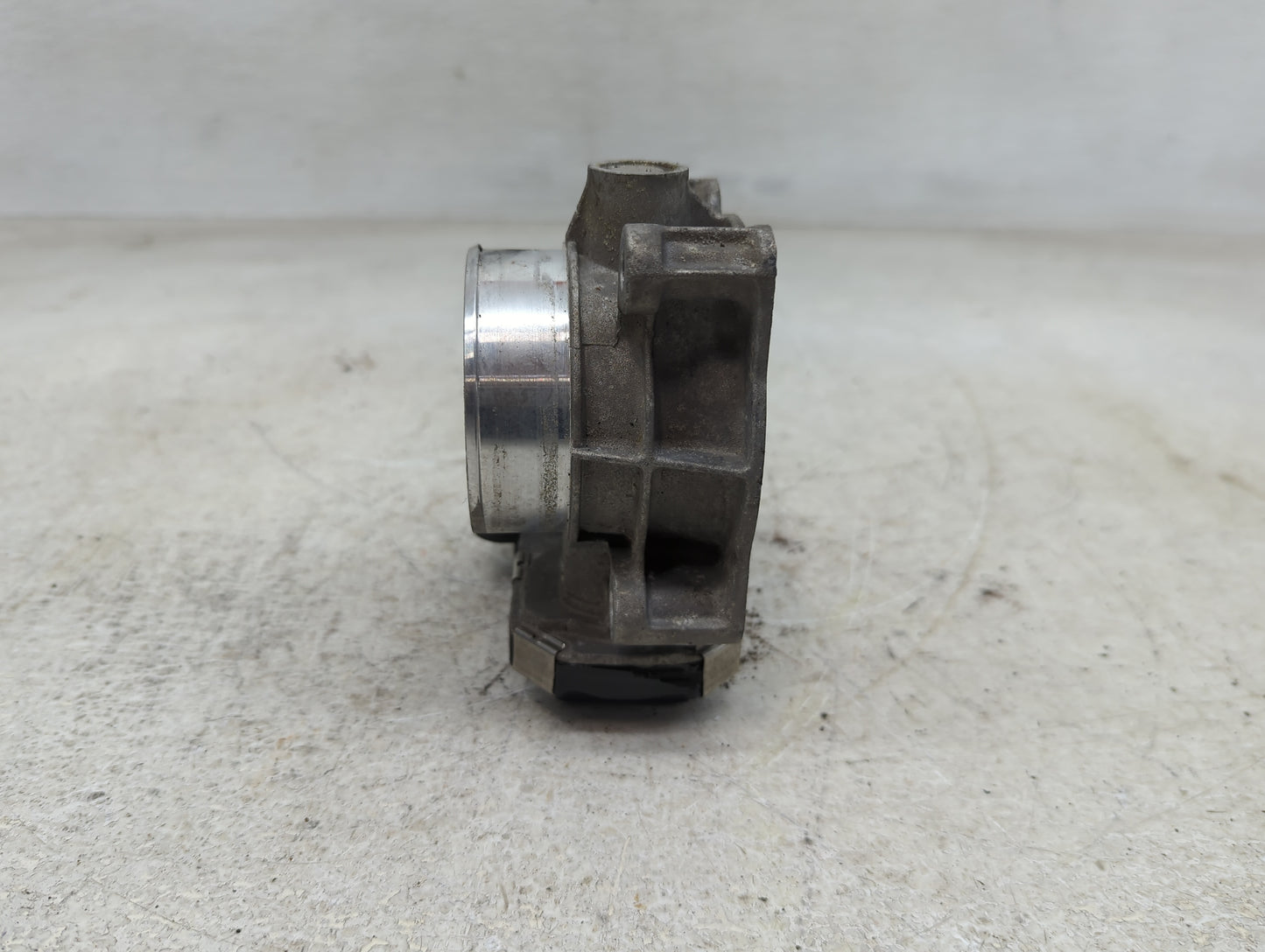 2013-2015 Chevrolet Malibu Throttle Body Fits Fits 2013 2014 2015 2017 2018 2019 2020 OEM Used Auto Parts - Oemusedautoparts