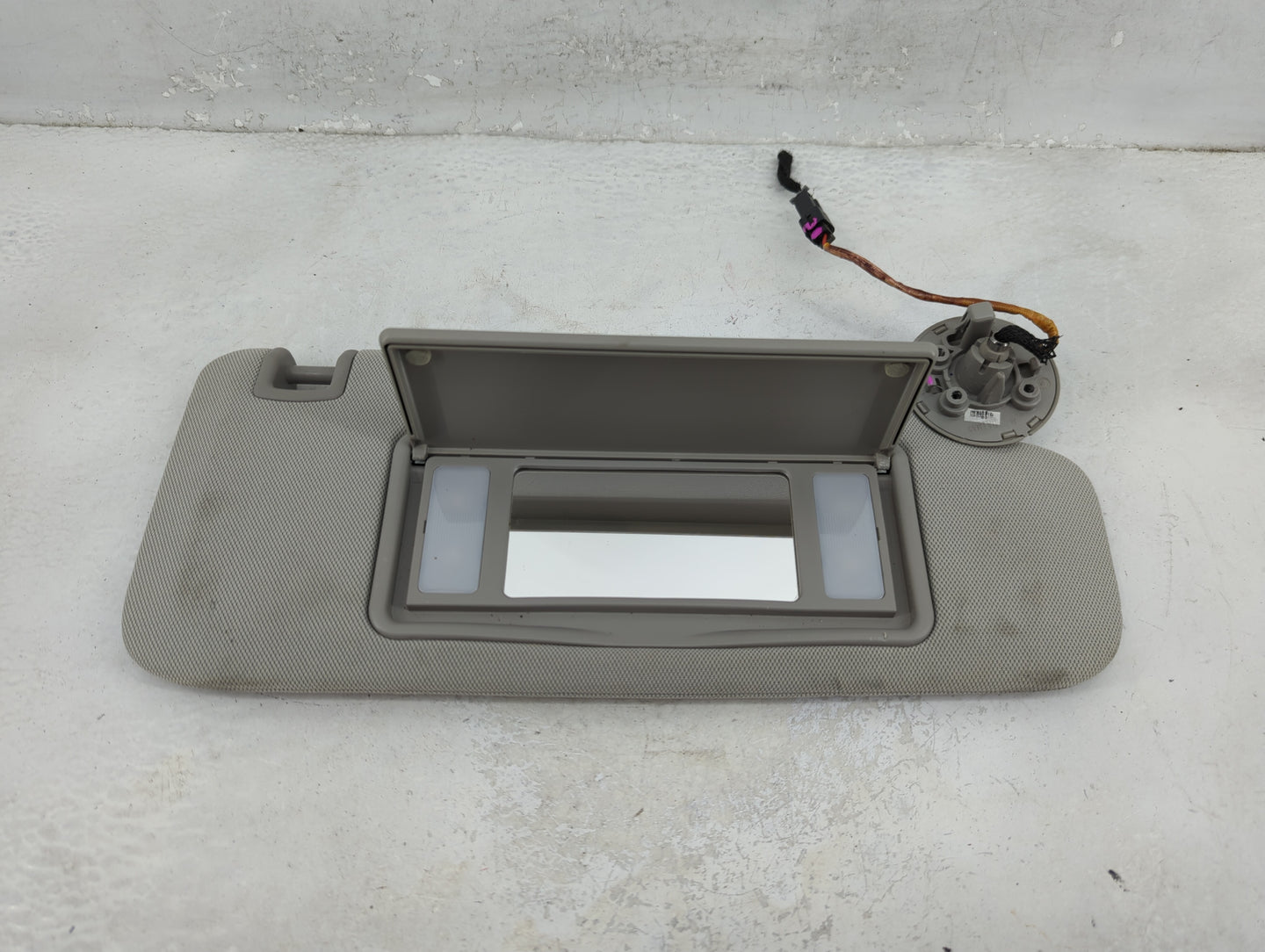 2013-2016 Chevrolet Malibu Sun Visor Shade Replacement Passenger Right Mirror Fits Fits 2013 2014 2015 2016 OEM Used Auto Pa