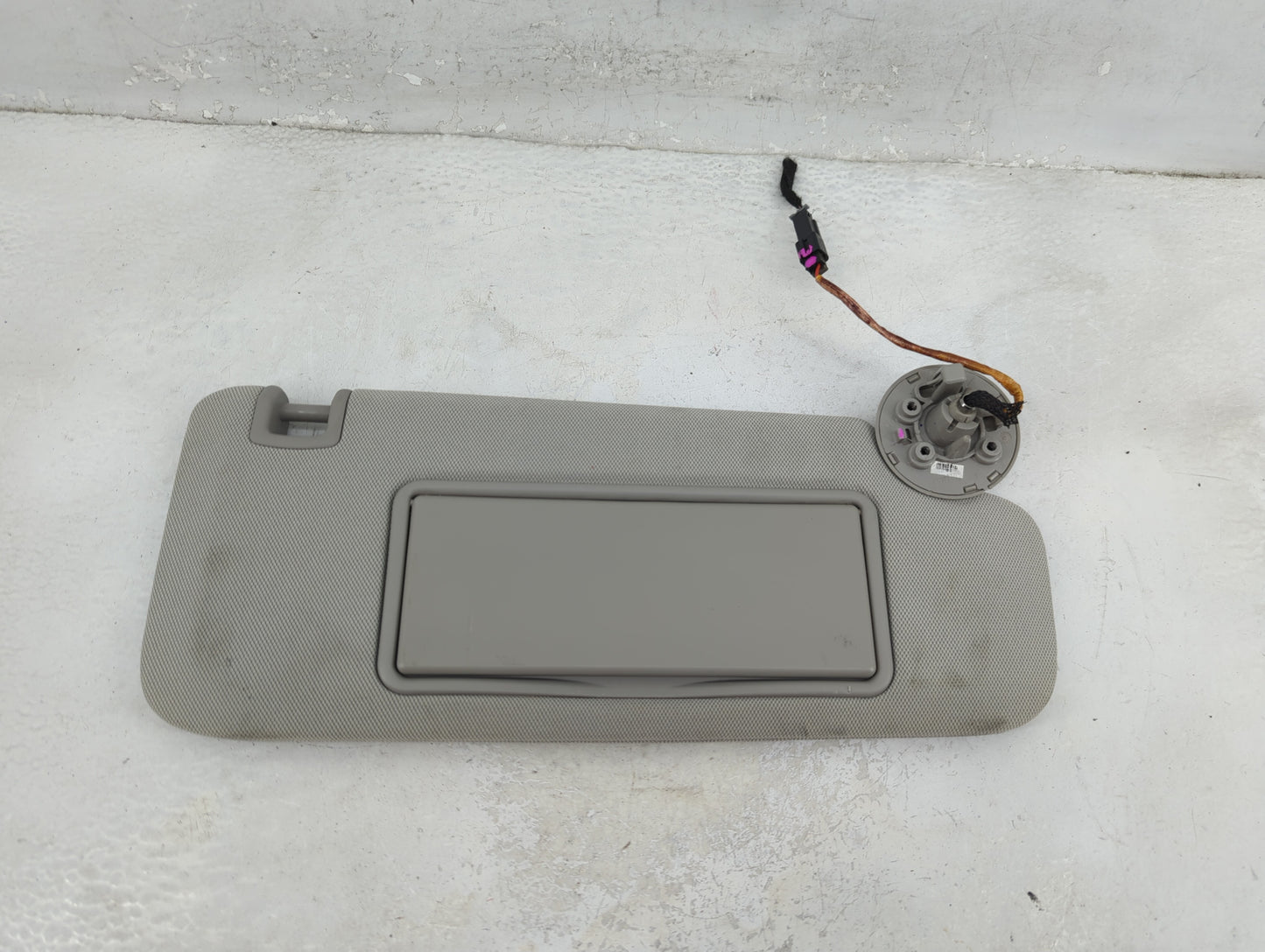 2013-2016 Chevrolet Malibu Sun Visor Shade Replacement Passenger Right Mirror Fits Fits 2013 2014 2015 2016 OEM Used Auto Pa