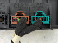 2013-2013 Chevrolet Malibu Body Control Module Bcm Inner Cabin Fuse Box - Oemusedautoparts1.com