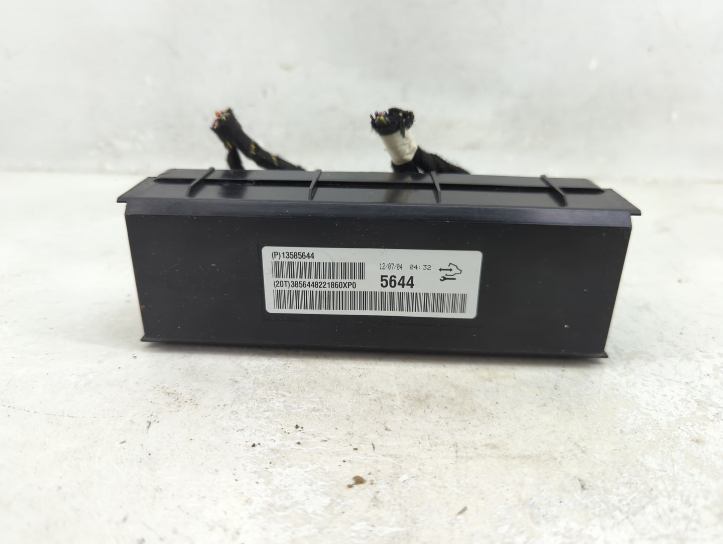 2013-2013 Chevrolet Malibu Body Control Module Bcm Inner Cabin Fuse Box - Oemusedautoparts1.com