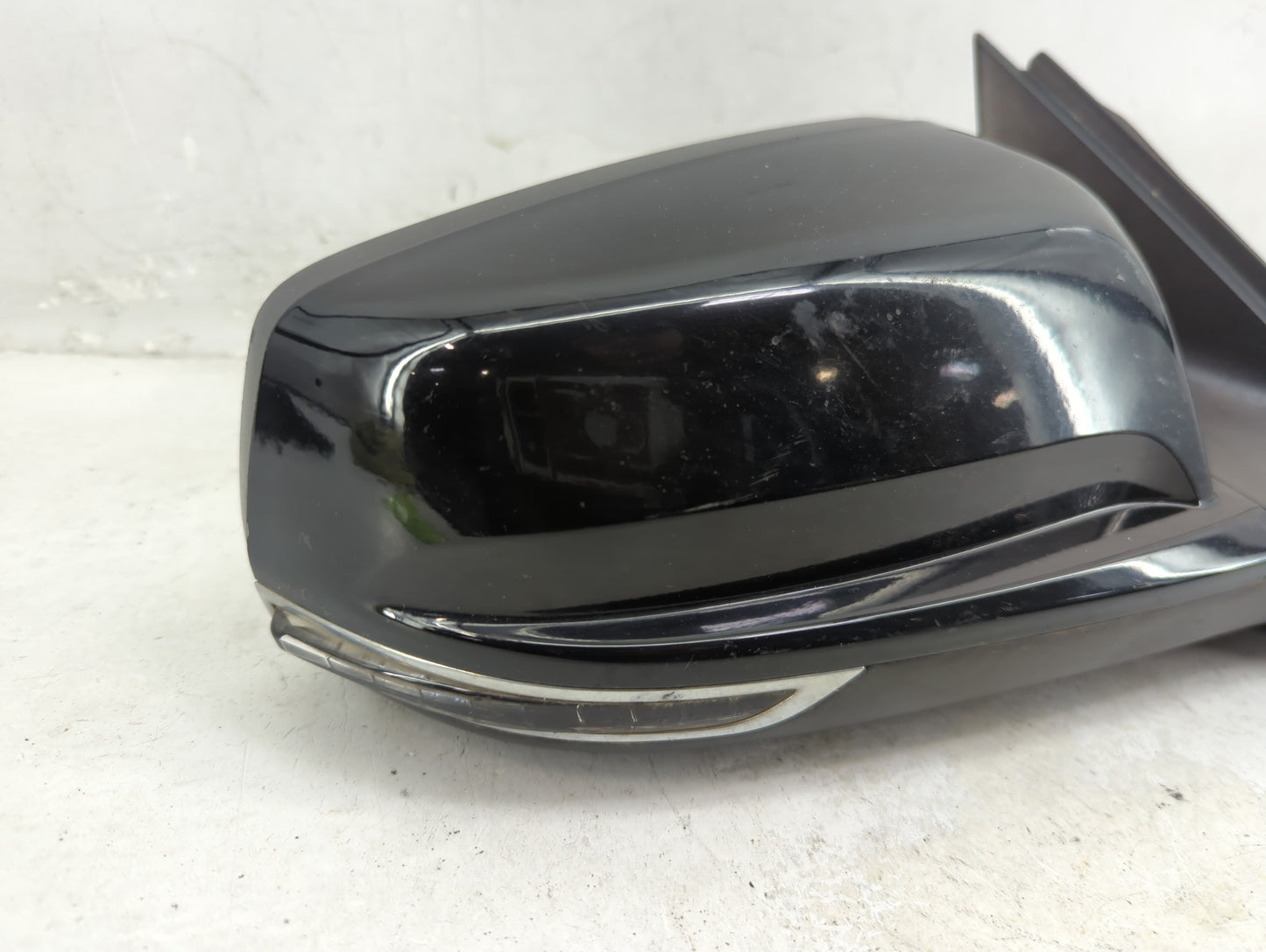 2013 Chevrolet Malibu Passenger Side View Mirror - Right Door Mirror OEM Used - Oemusedautoparts1.com