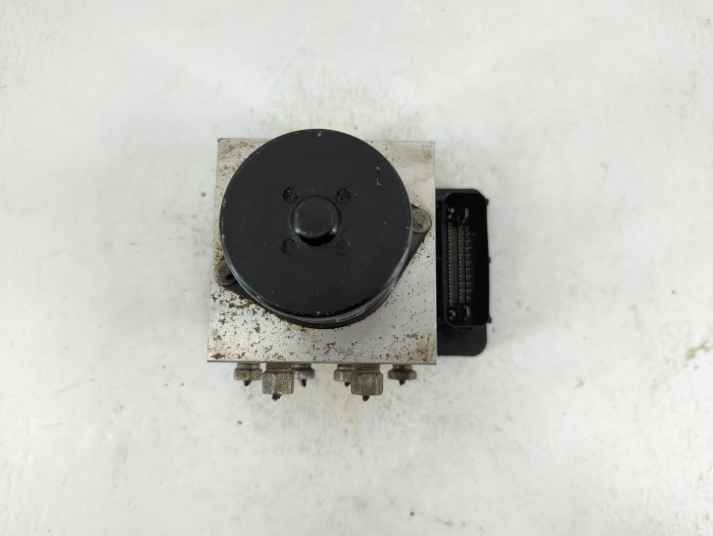 2013-2016 Chevrolet Malibu ABS Pump Control Module Replacement P/N:22971448 Fits Fits 2012 2013 2014 2015 2016 OEM Used Auto