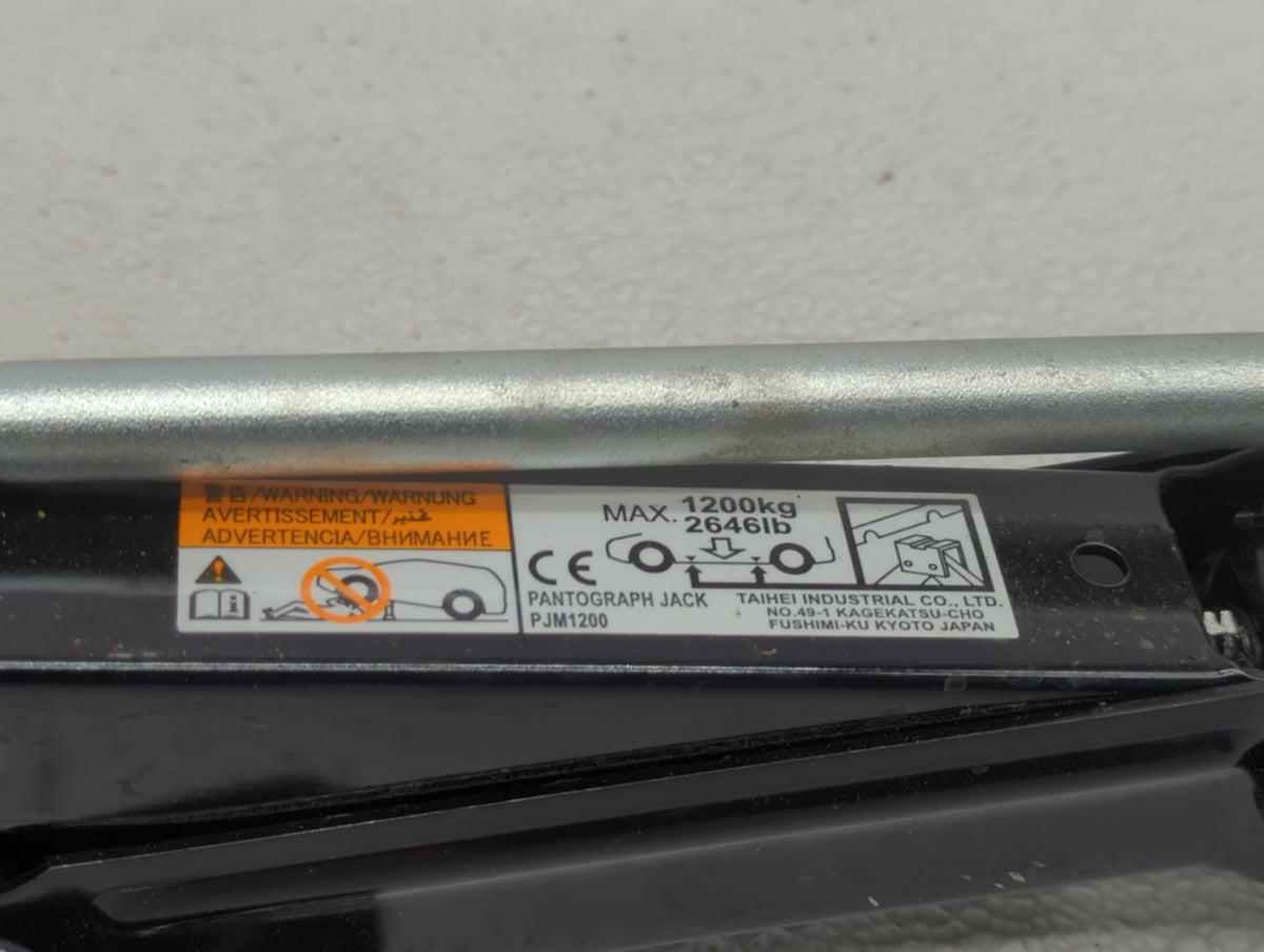 Chevrolet Malibu Spare Scissor Car Jack 1074768 - Oemusedautoparts1.com