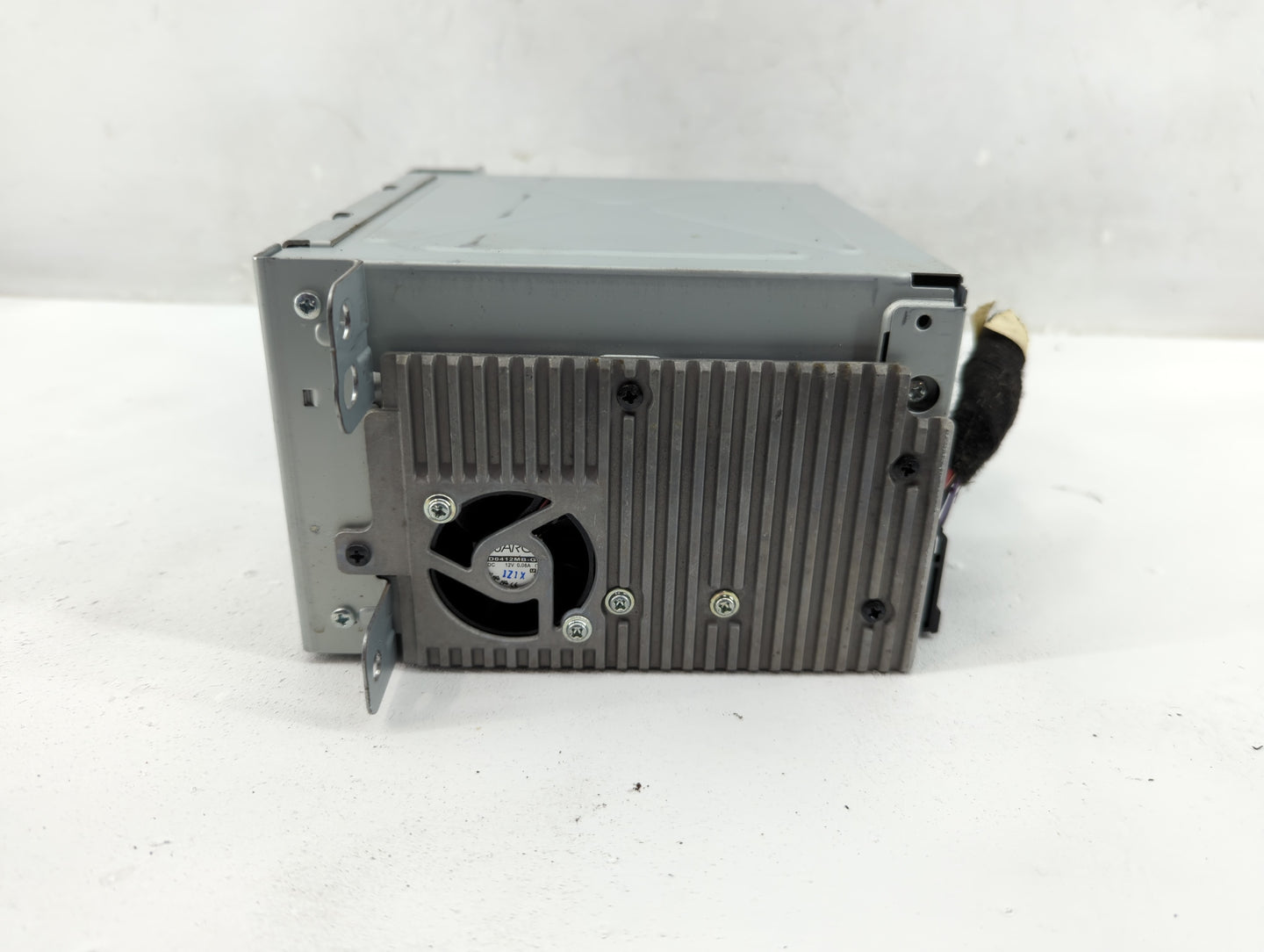 2013 Chevrolet Malibu Radio AM FM Cd Player Receiver Replacement P/N:22925286 Fits OEM Used Auto Parts - Oemusedautoparts1.c