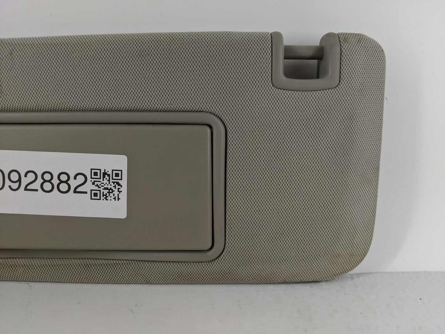 2013-2016 Chevrolet Malibu Sun Visor Shade Replacement Driver Left Mirror Fits Fits 2013 2014 2015 2016 OEM Used Auto Parts 