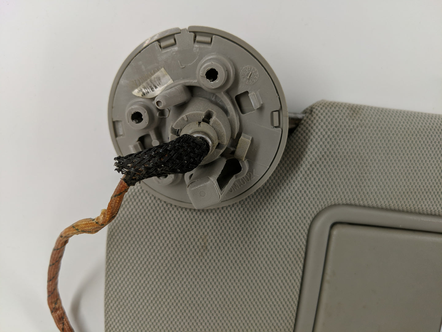 2013-2016 Chevrolet Malibu Sun Visor Shade Replacement Driver Left Mirror Fits Fits 2013 2014 2015 2016 OEM Used Auto Parts 