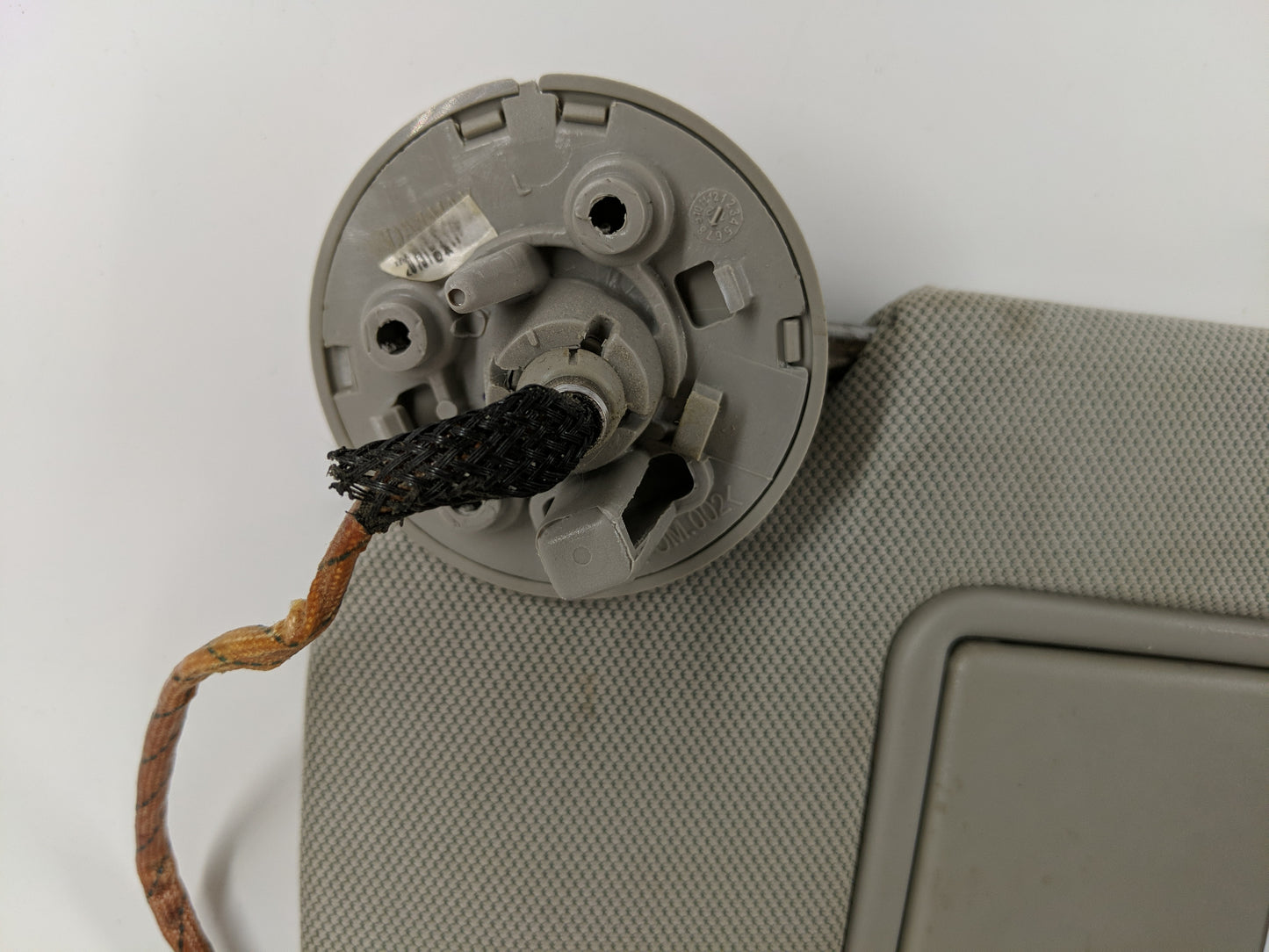 2013-2016 Chevrolet Malibu Sun Visor Shade Replacement Driver Left Mirror Fits Fits 2013 2014 2015 2016 OEM Used Auto Parts 