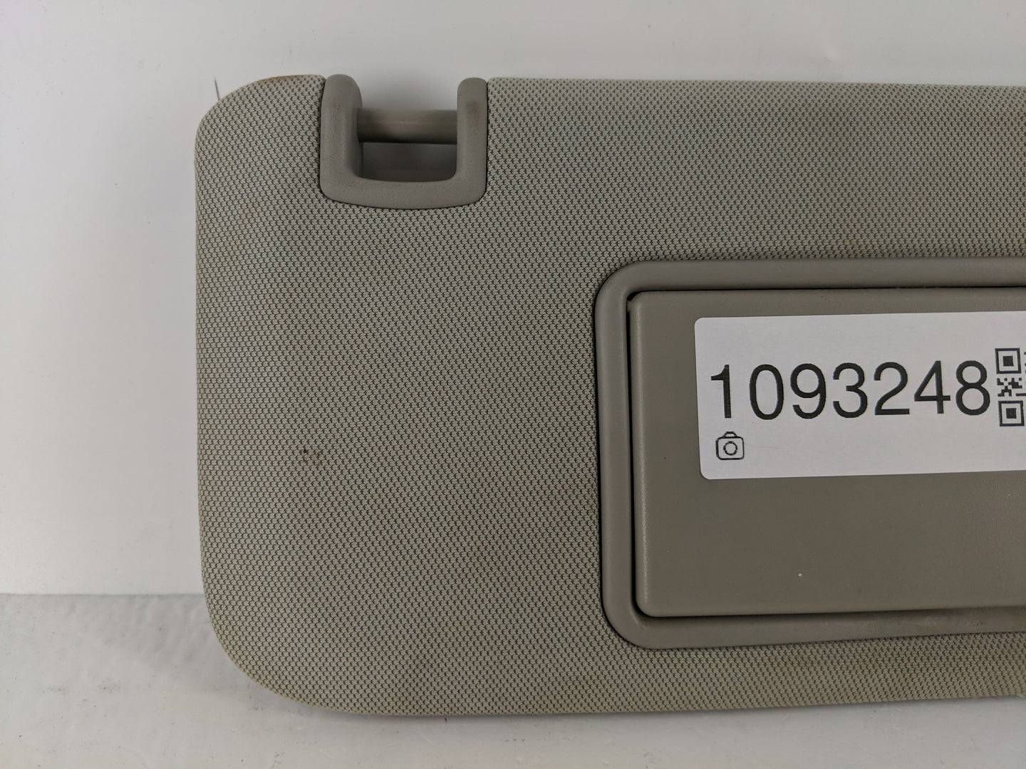 2013-2016 Chevrolet Malibu Sun Visor Shade Replacement Passenger Right Mirror Fits Fits 2013 2014 2015 2016 OEM Used Auto Pa