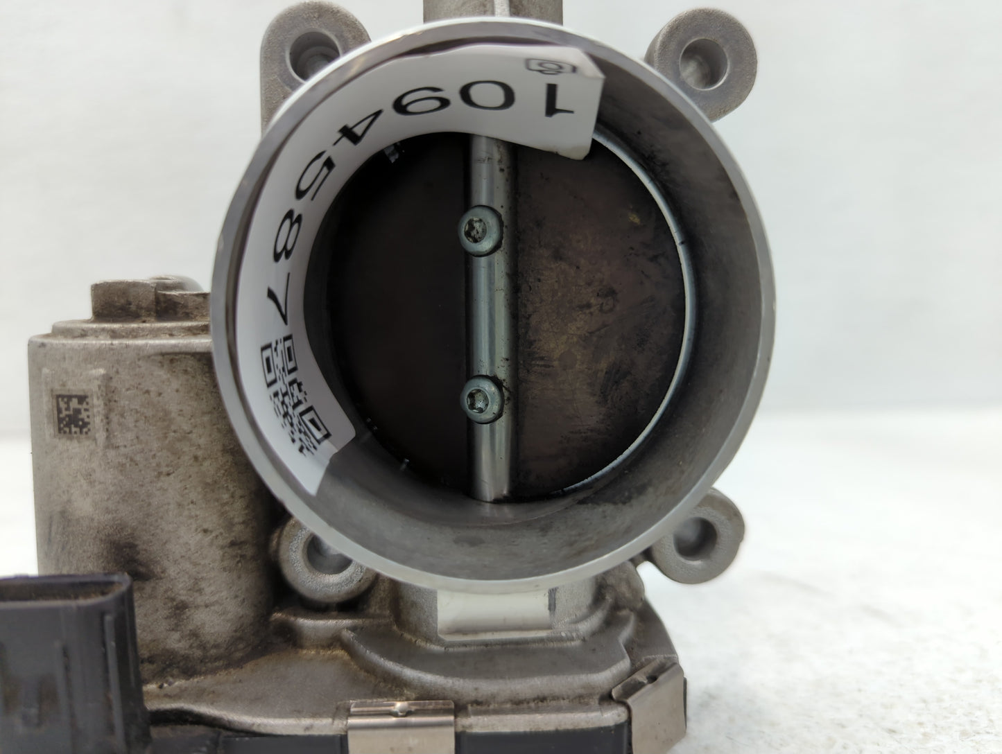 2013-2015 Chevrolet Malibu Throttle Body P/N:12627217DA Fits Fits 2013 2014 2015 2017 2018 2019 2020 OEM Used Auto Parts - O
