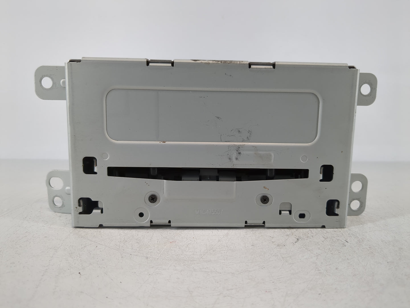 2013 Chevrolet Malibu Radio AM FM Cd Player Receiver Replacement P/N:22923802 Fits OEM Used Auto Parts - Oemusedautoparts1.c