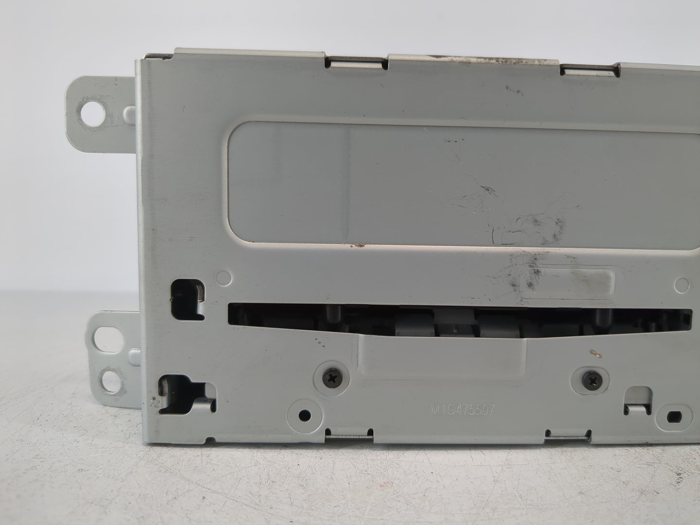 2013 Chevrolet Malibu Radio AM FM Cd Player Receiver Replacement P/N:22923802 Fits OEM Used Auto Parts - Oemusedautoparts1.c