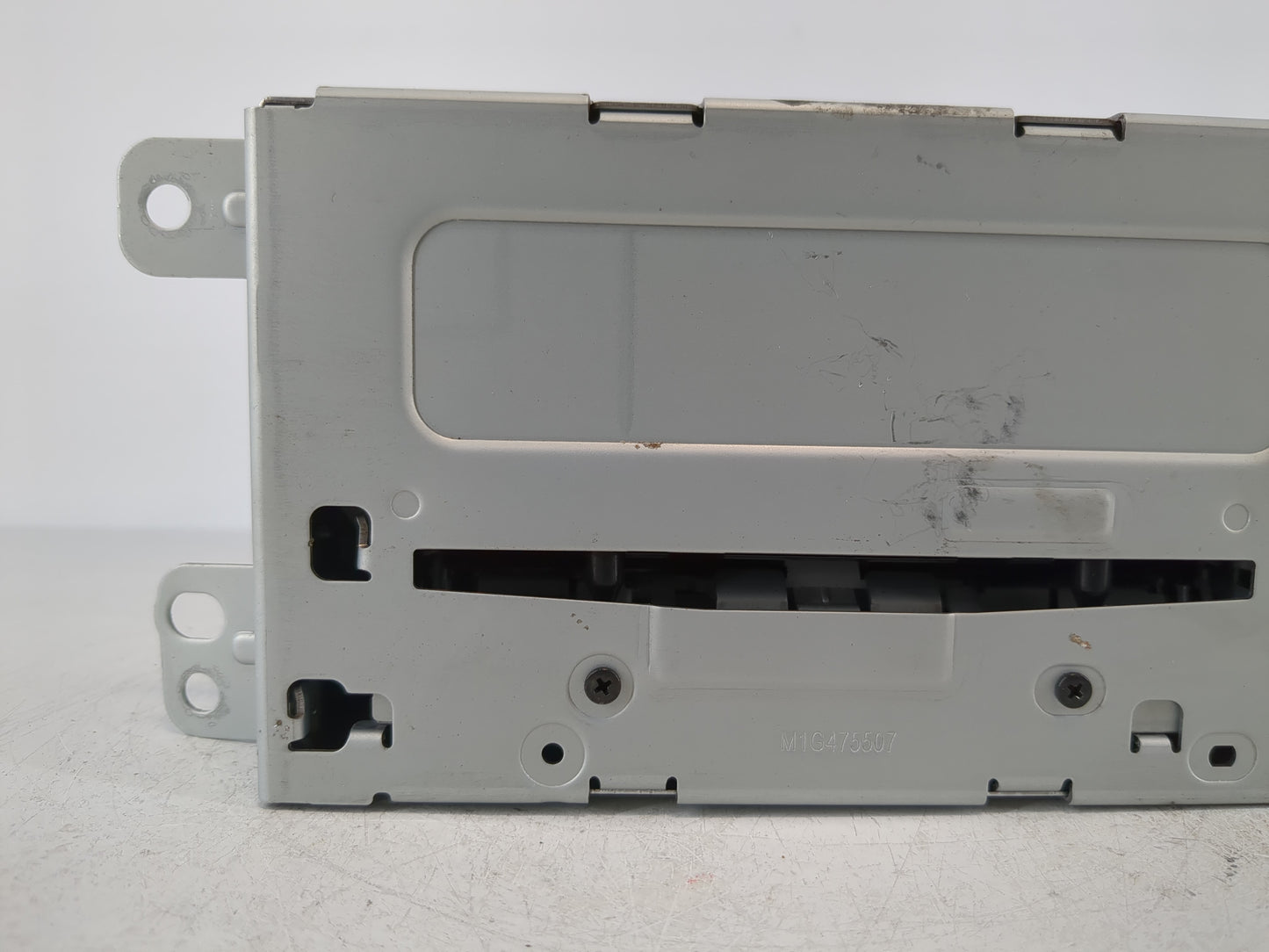 2013 Chevrolet Malibu Radio AM FM Cd Player Receiver Replacement P/N:22923802 Fits OEM Used Auto Parts - Oemusedautoparts1.c