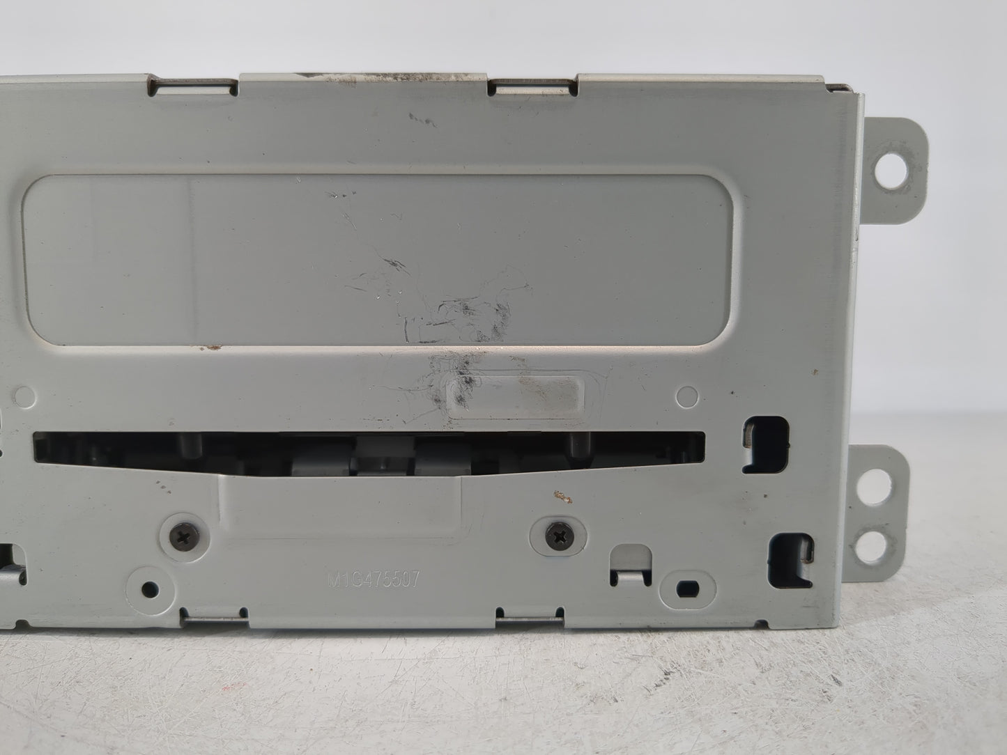 2013 Chevrolet Malibu Radio AM FM Cd Player Receiver Replacement P/N:22923802 Fits OEM Used Auto Parts - Oemusedautoparts1.c