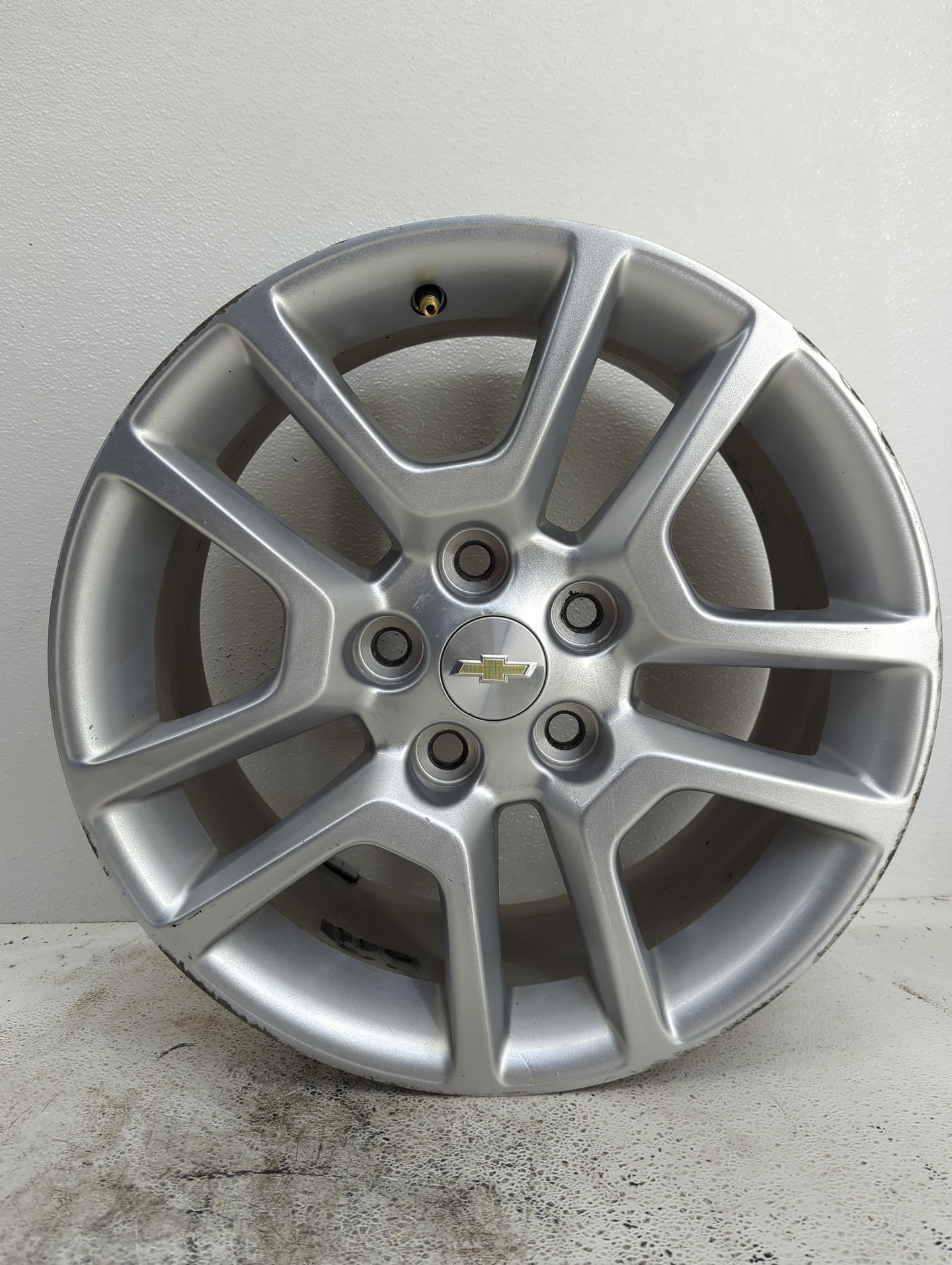 2013-2014 Chevrolet Malibu Oem Wheel Rim - Oemusedautoparts1.com