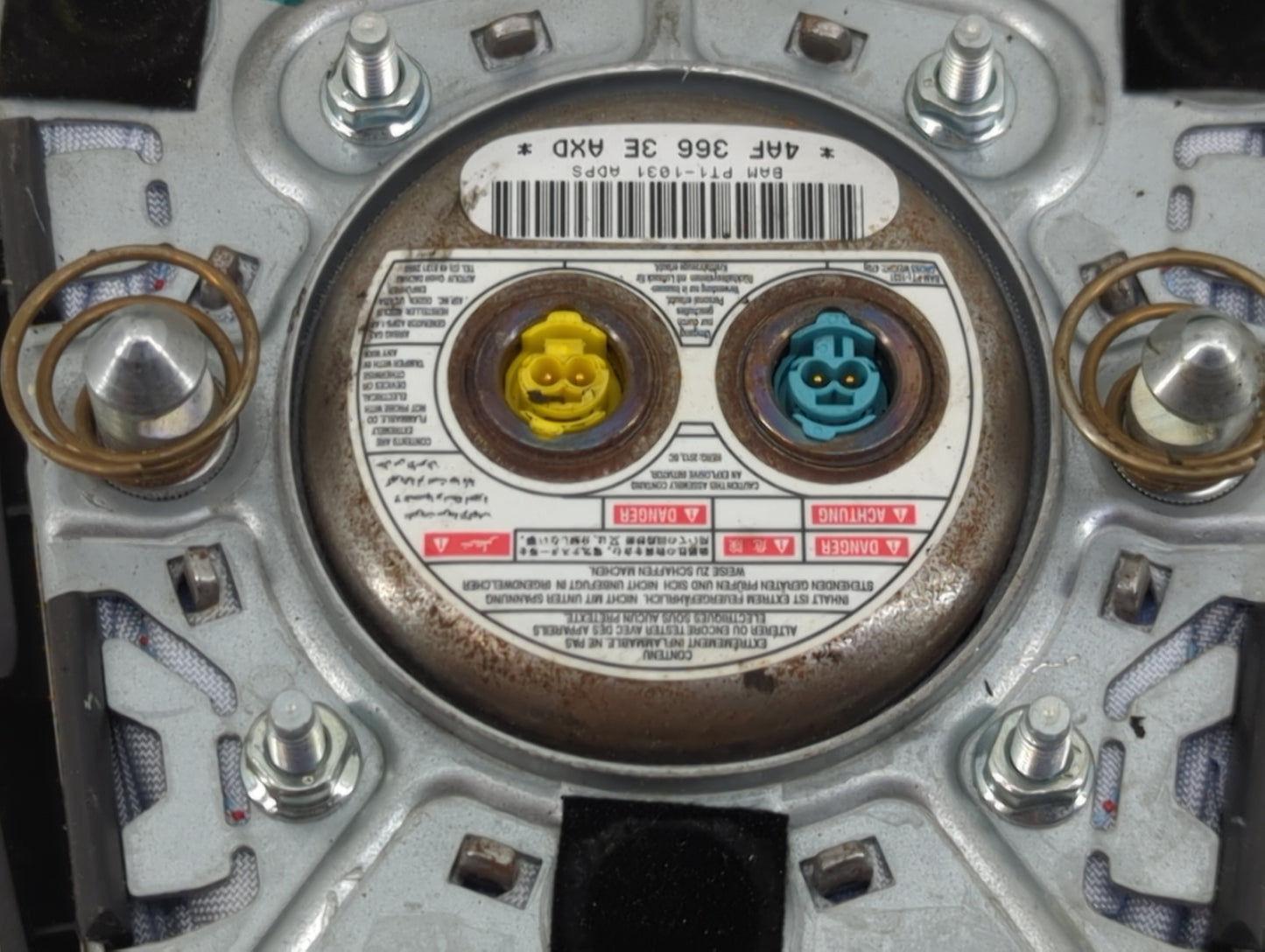 2013-2016 Chevrolet Malibu Air Bag Driver Left Steering Wheel Mounted - Oemusedautoparts1.com
